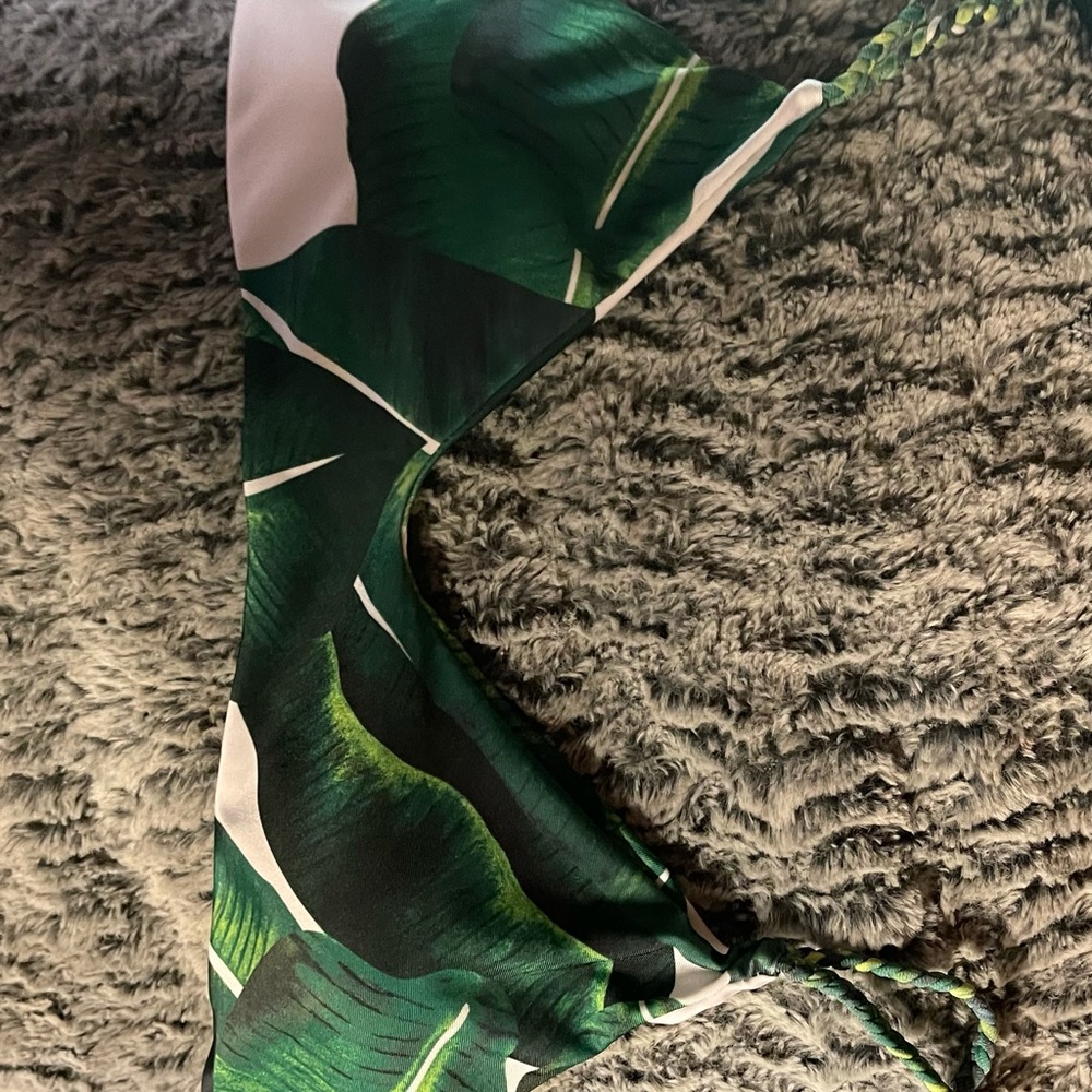 Green Leaf Bikini top size Small fits medium
